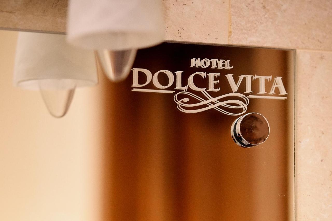 Dolce Vita Hotell Petropavlovsk-Kamtjatskij Exteriör bild